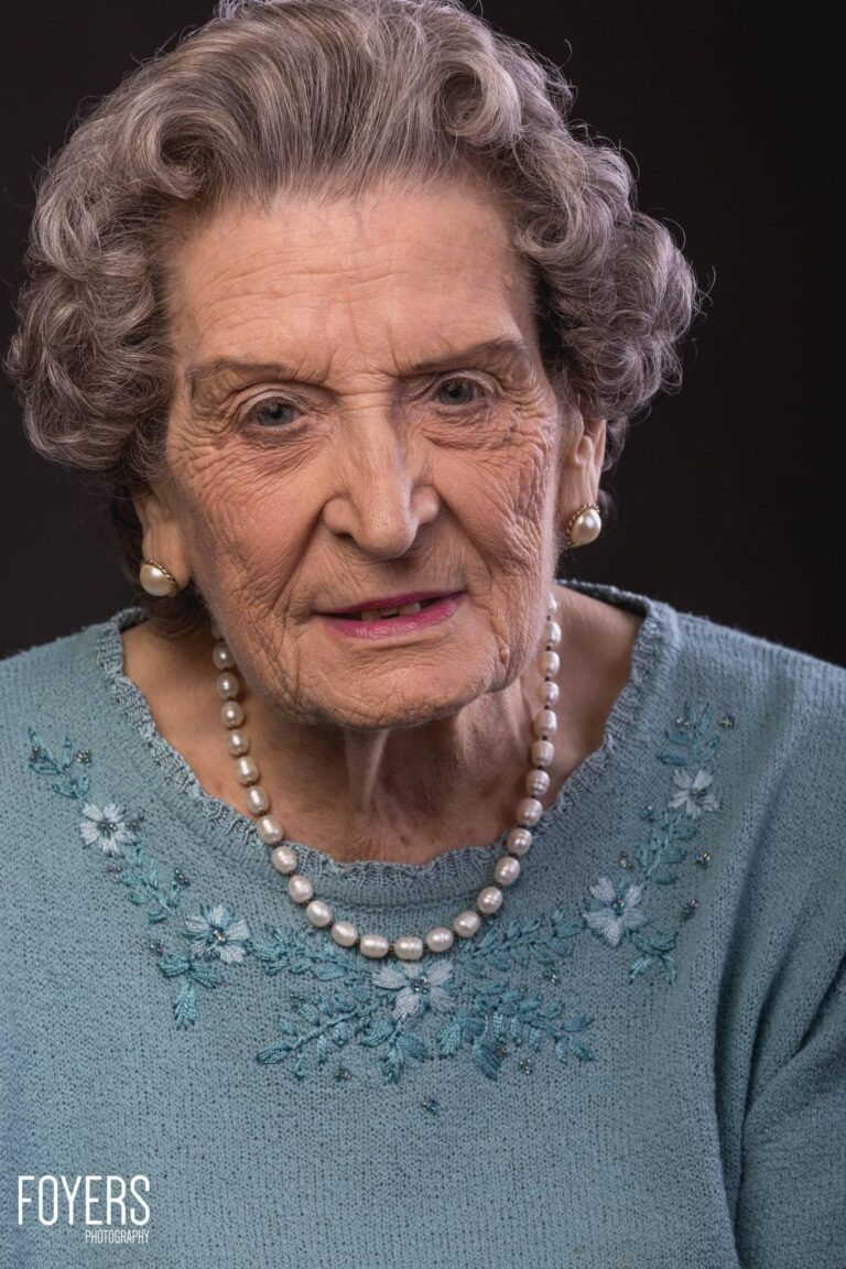 WEEK 43	Portrait: The Elderly