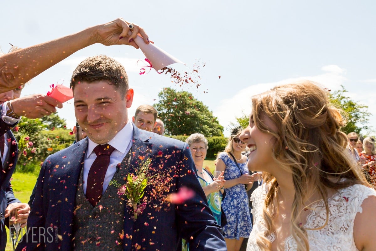 Wedding confetti