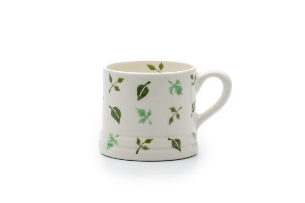 Hannah Berridge hand-paint ceramics, She loves what she does