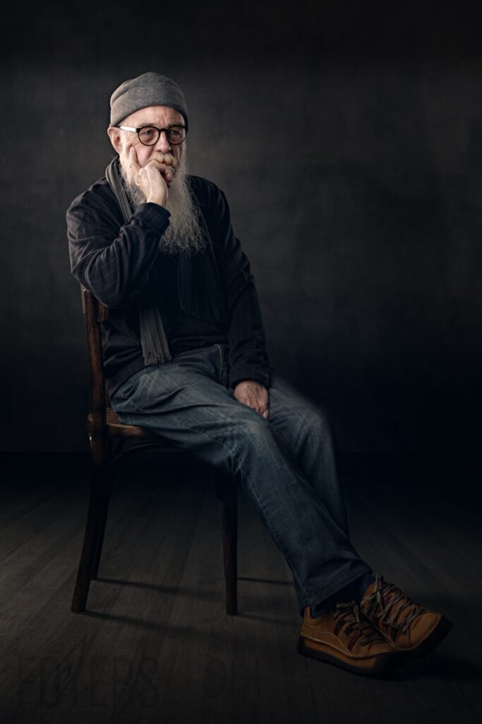 Colin Slee Suffolk based artist portrait