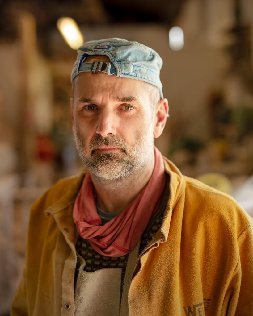 portrait of laurence edwards an amazing sculptor