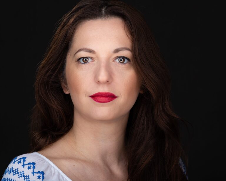 Iulia – Headshots