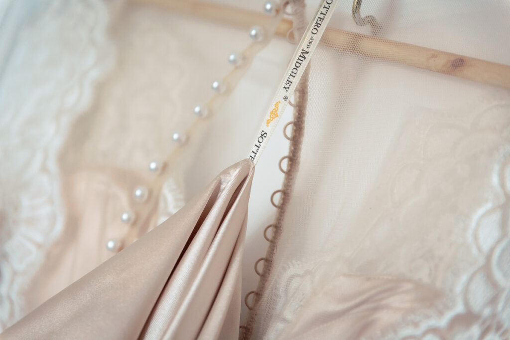 Beautiful Norfolk wedding at Binham Priory Foyers Photography 22