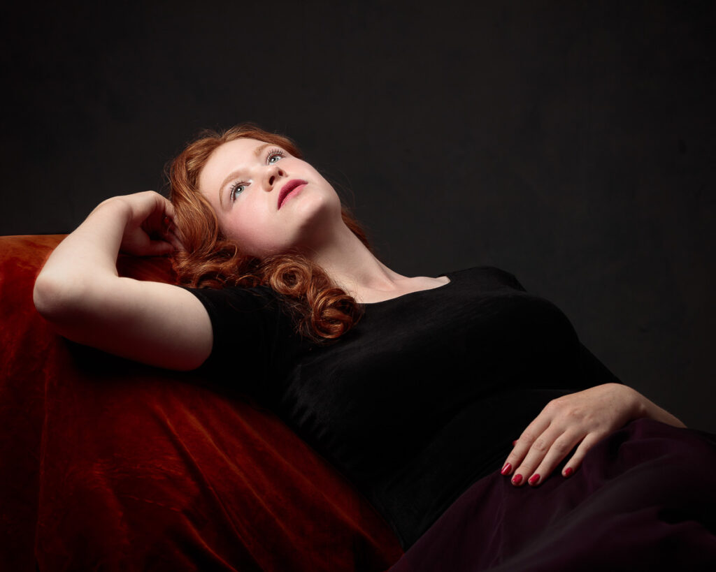polly 5639 foyers photography edit