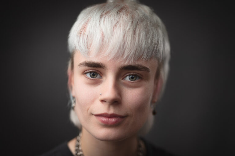 A Transformative Portrait Session with Lei: Exploring Androgyny and Mental Health