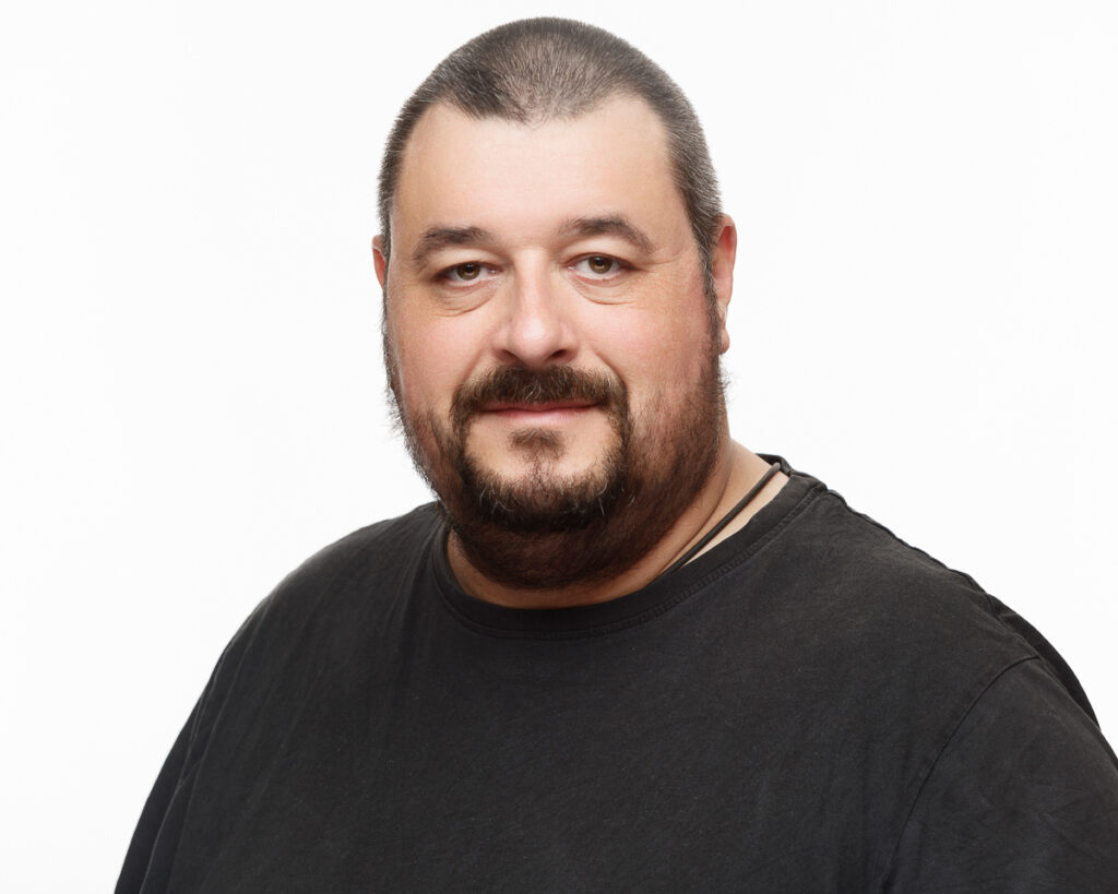 bob headshot 2023 foyers photography 58