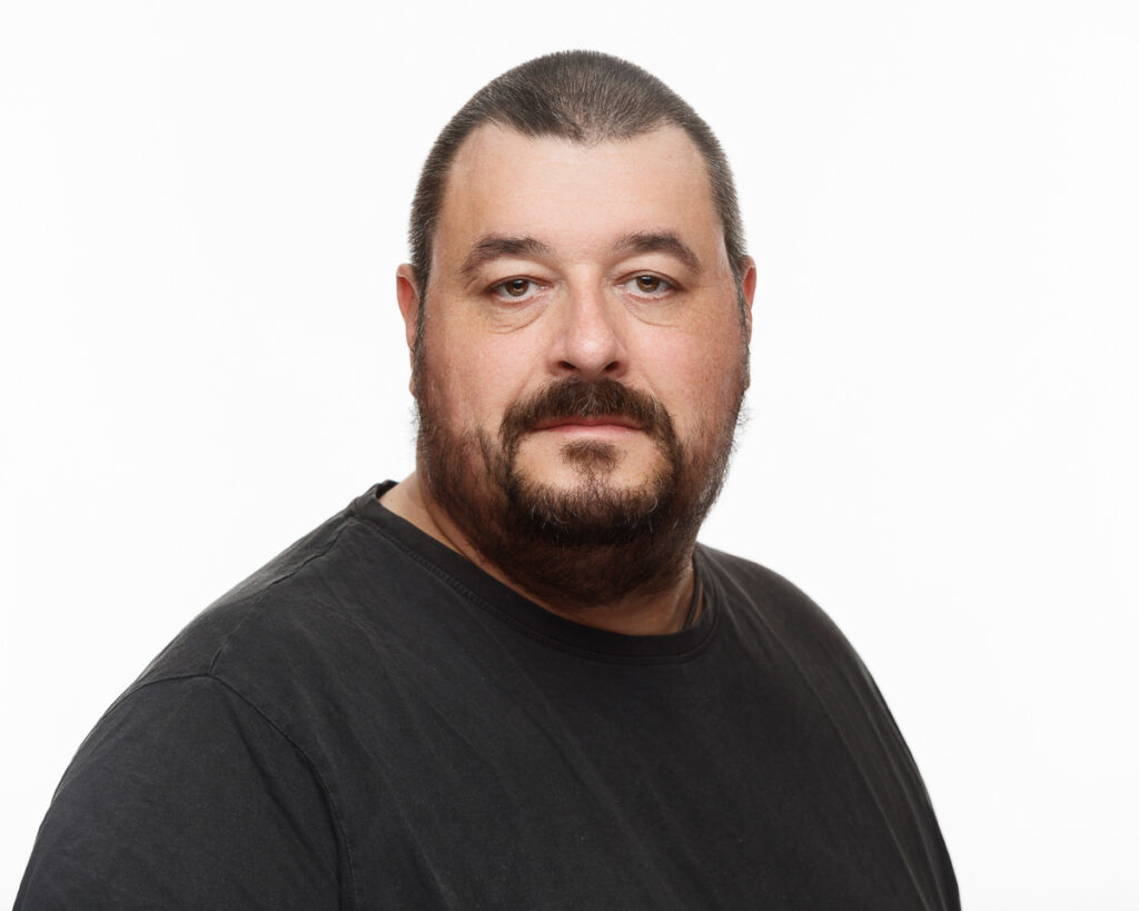 bob headshot 2023 foyers photography 76