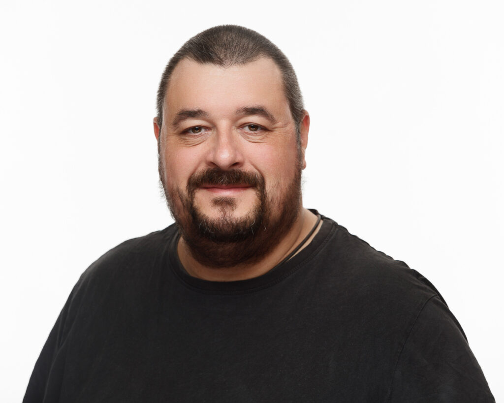 bob headshot 2023 foyers photography 86