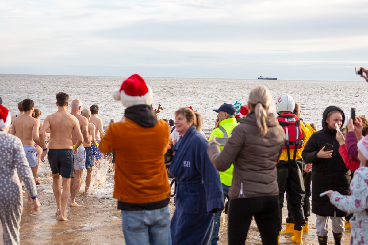 southwold christmas 2023 swim foyers photography 108 1