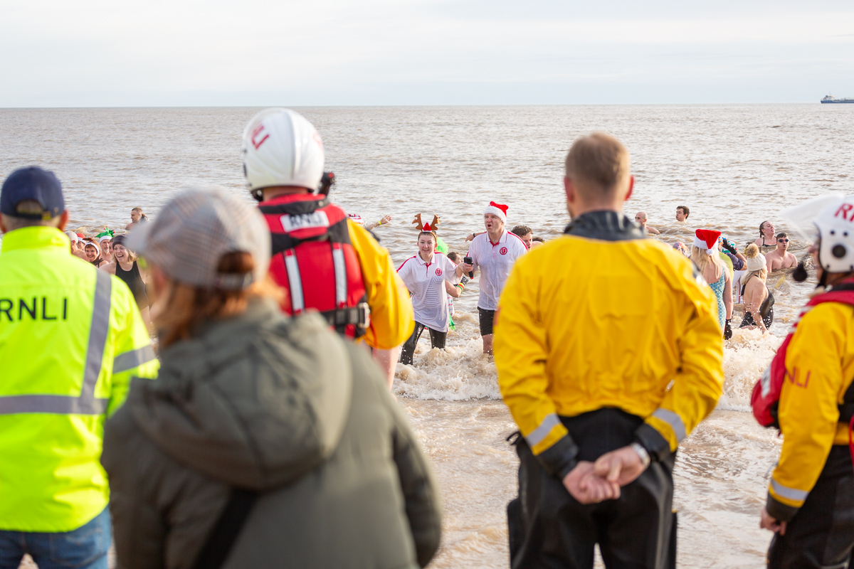 southwold christmas 2023 swim foyers photography 129