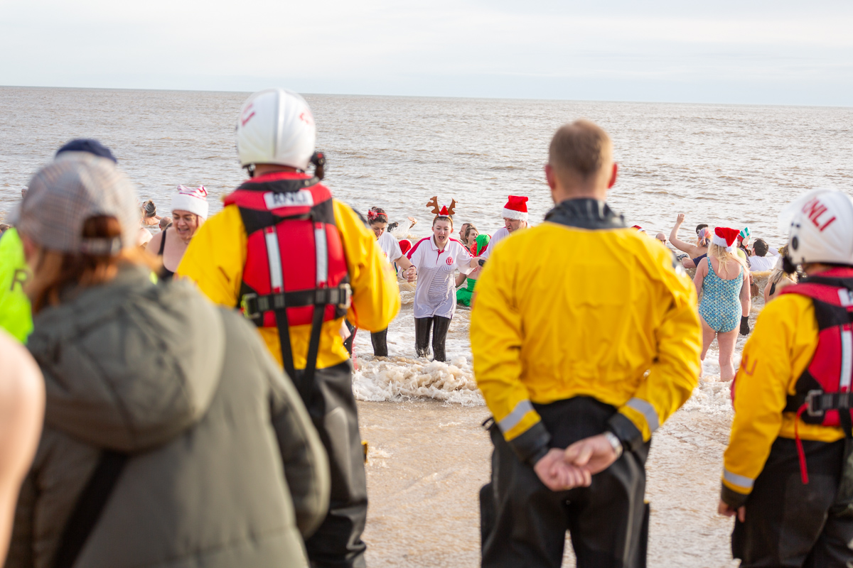southwold christmas 2023 swim foyers photography 132