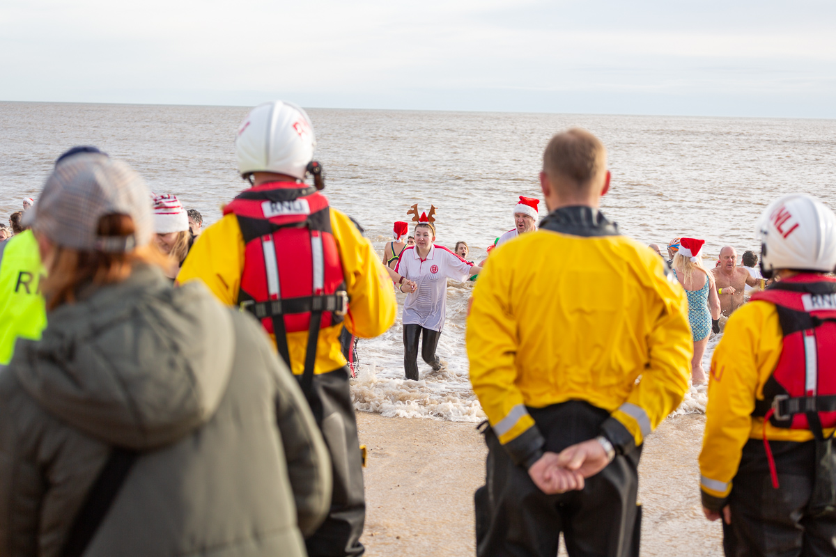 southwold christmas 2023 swim foyers photography 134 1