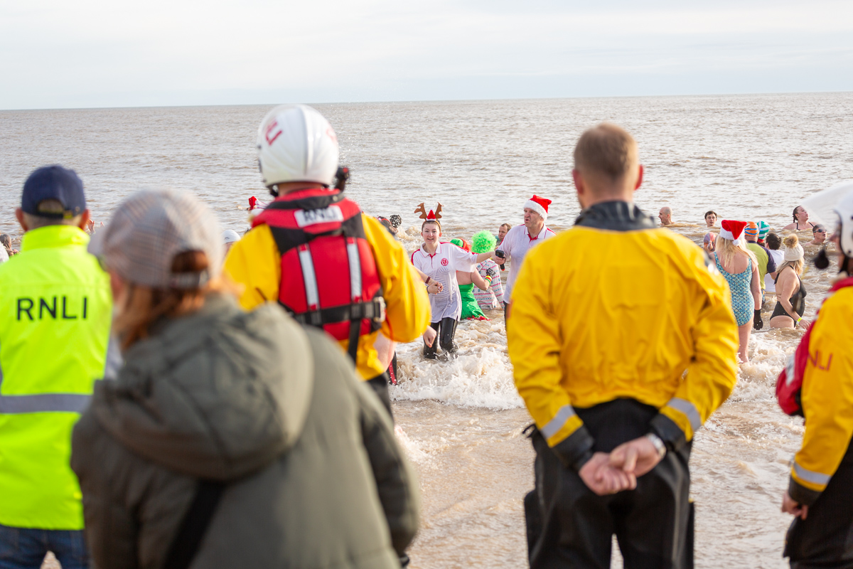 southwold christmas 2023 swim foyers photography 130 1