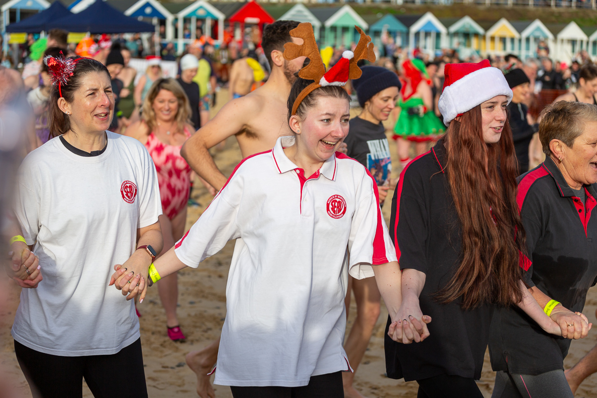 southwold christmas 2023 swim foyers photography 107 1