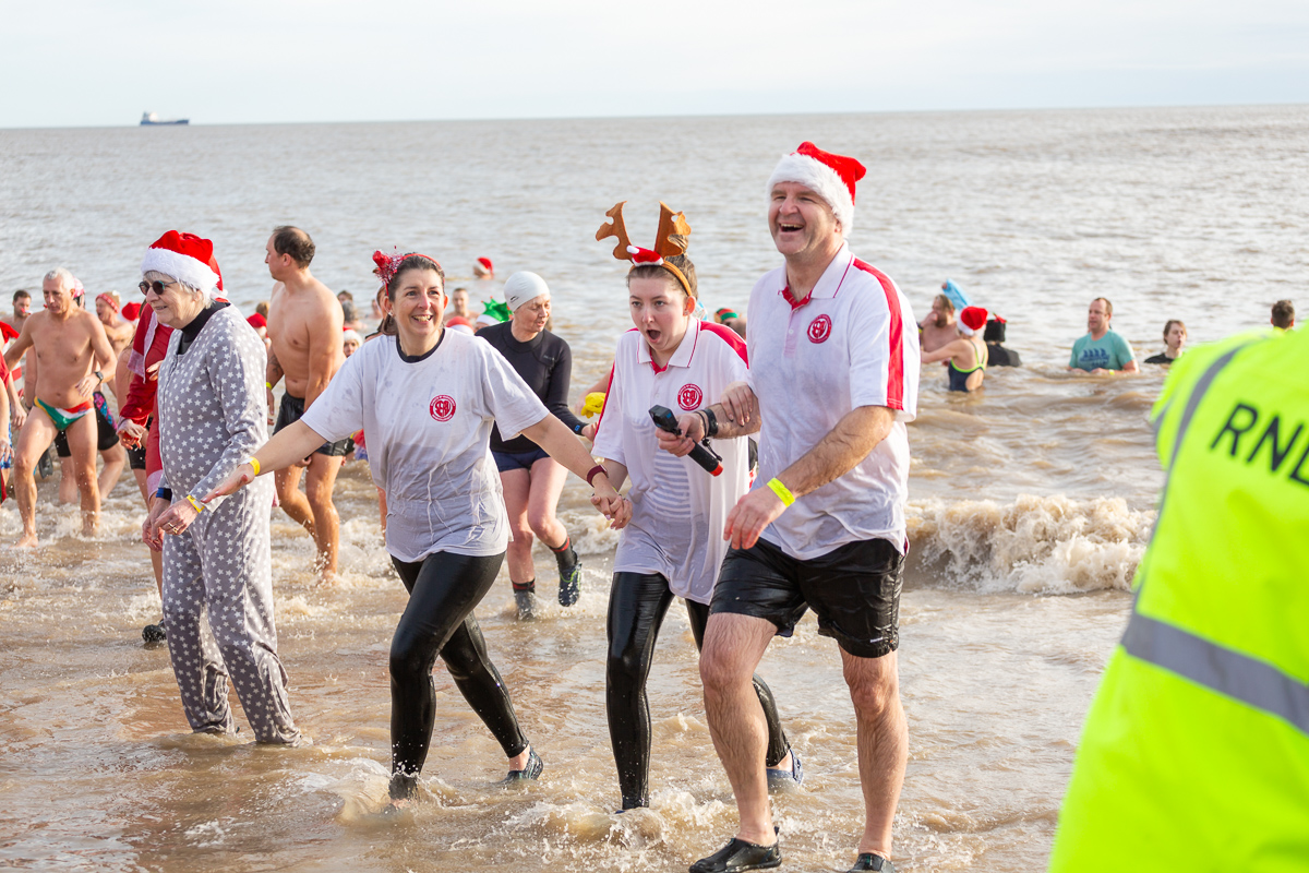southwold christmas 2023 swim foyers photography 139 1