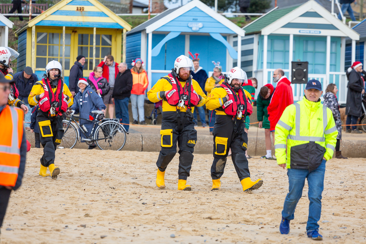 southwold christmas 2023 swim foyers photography 27