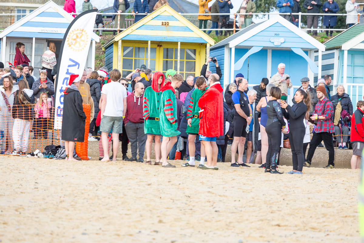 southwold christmas 2023 swim foyers photography 45 1