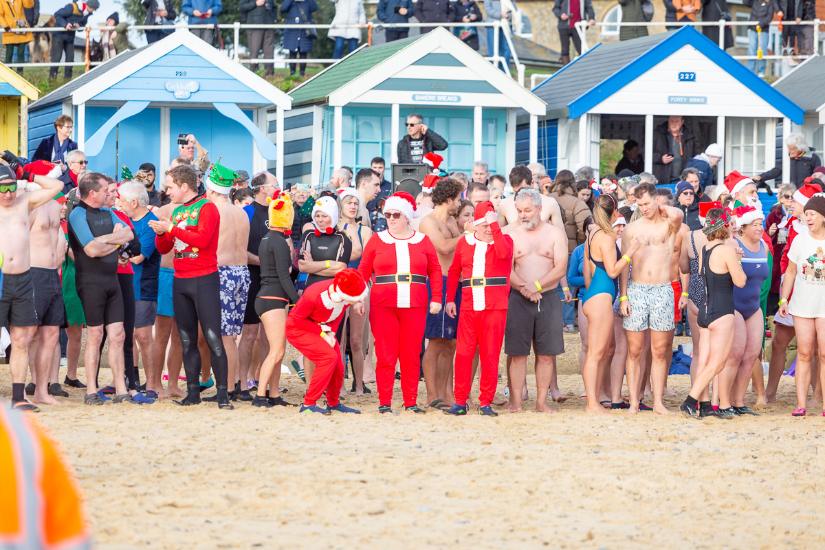southwold christmas 2023 swim foyers photography 83