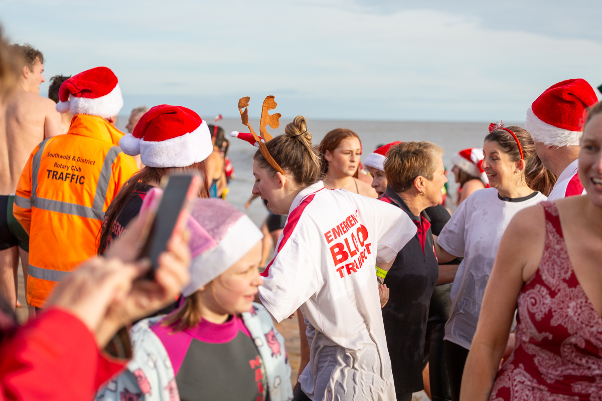 southwold christmas 2023 swim foyers photography 151