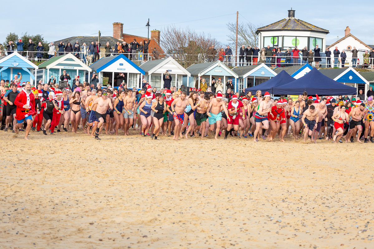 southwold christmas 2023 swim foyers photography 92 1