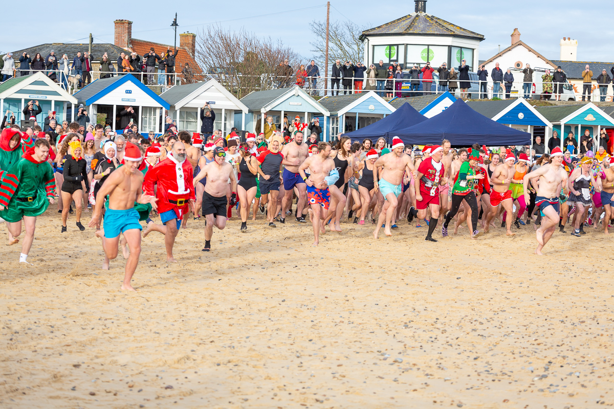 southwold christmas 2023 swim foyers photography 95 1