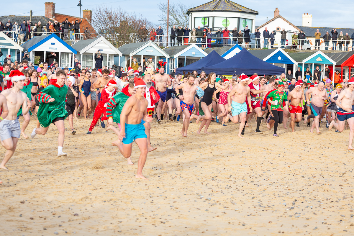 southwold christmas 2023 swim foyers photography 96 1