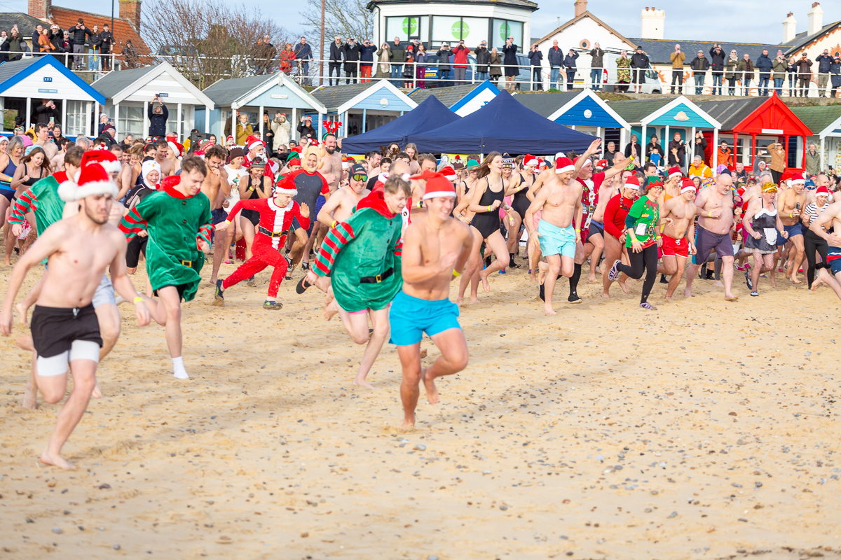 southwold christmas 2023 swim foyers photography 97 1