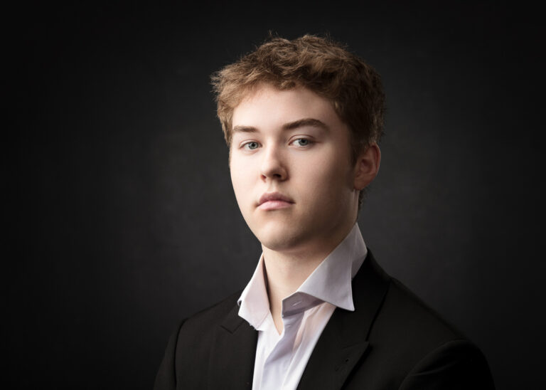 Headshots and Portrait Shoot with Saul: Capturing Individuality and Emotion