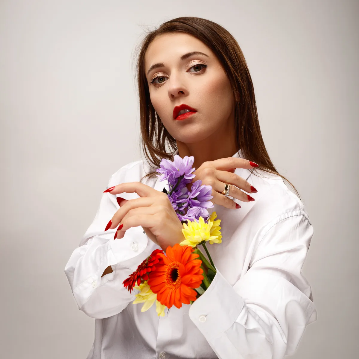 Studio portrait of Justyna and Karoline photographed by Foyers Photography