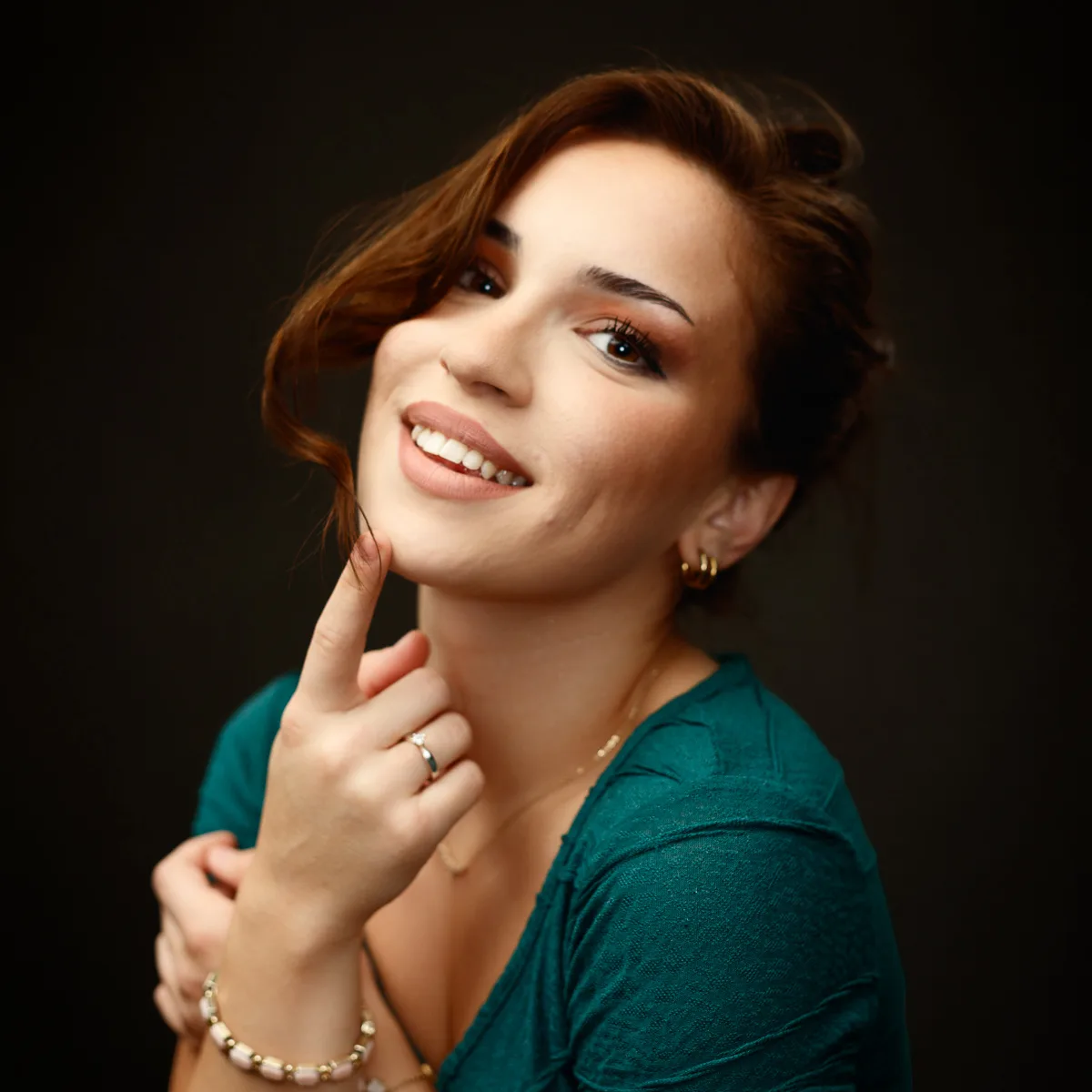 Studio portrait of Roberta photographed by Foyers Photography